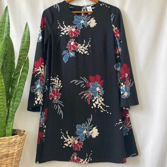 Now| Girls black floral flared long sleeve dress - Picture 10 of 10